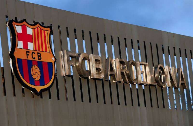 نادي برشلونة في قفص الاتهام