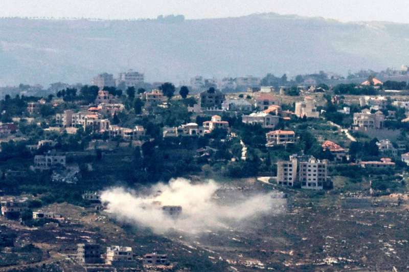 دخان قصف إسرائيلي على جنوب لبنان (أ ف ب)
