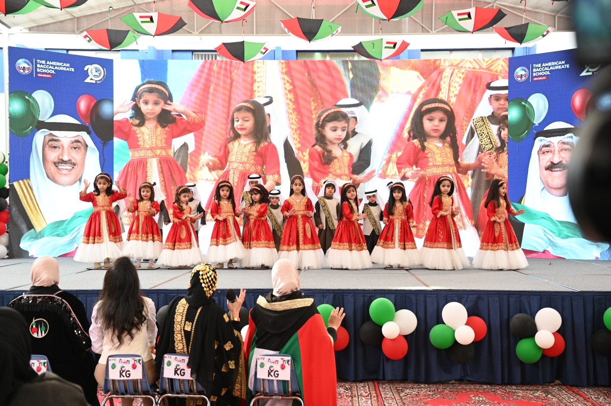 شهر الاحتفالات... في «البكالوريا الأمريكية»
